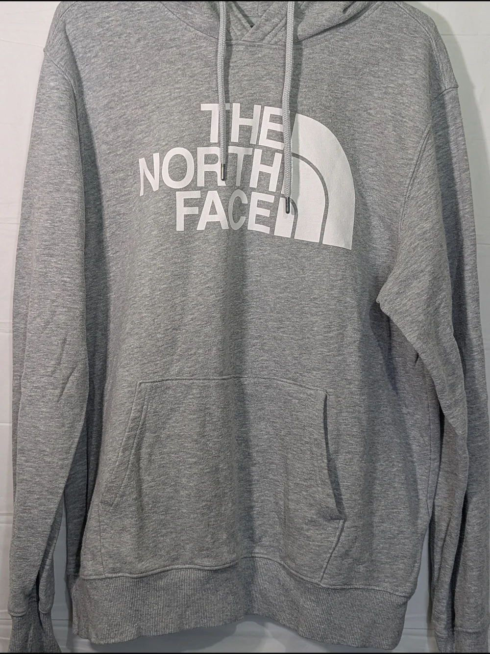 The North Face Men's Large Gray Logo Hoodie Pullover Sweatshirt Graphic